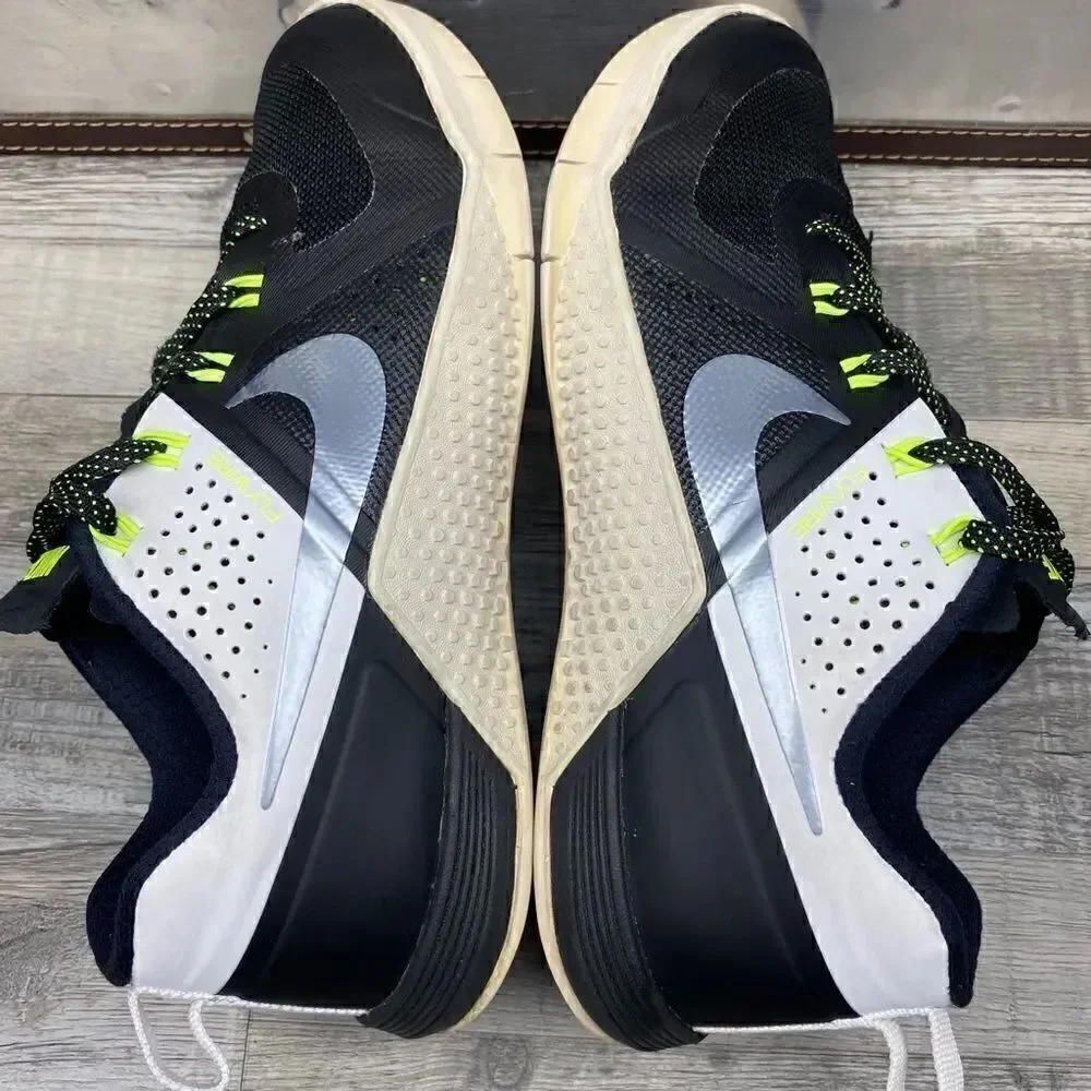 Nike flywire sneakers